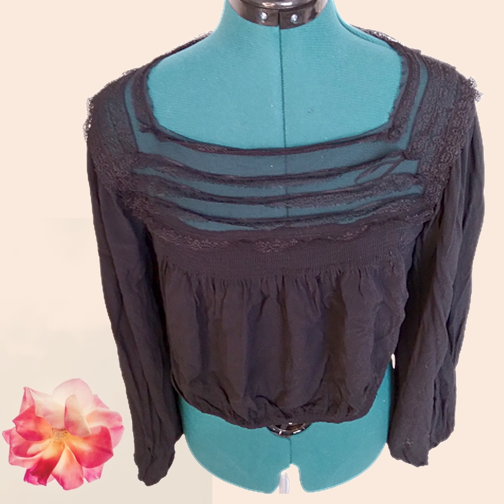 Kimchi Blue Women's Small Black Lace Longsleeve Blouse
